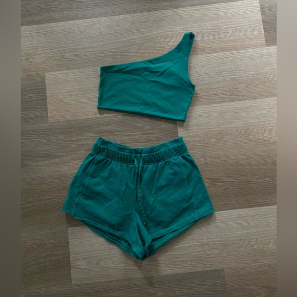 lululemon athletica Tops - lululemon set size 4